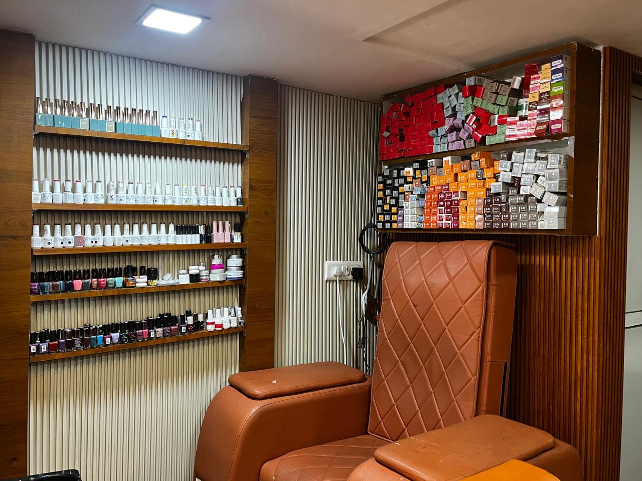 Salon View